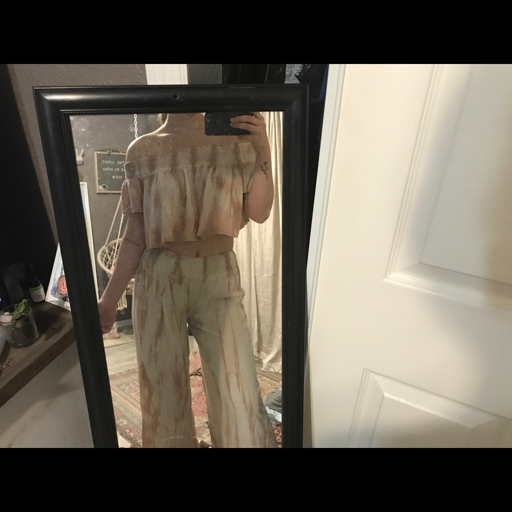 Aakaa tie dye set